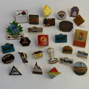 Vintage Collector Pins Canada Alberta Calgary Edmonton Toronto Yukon Lot of 26